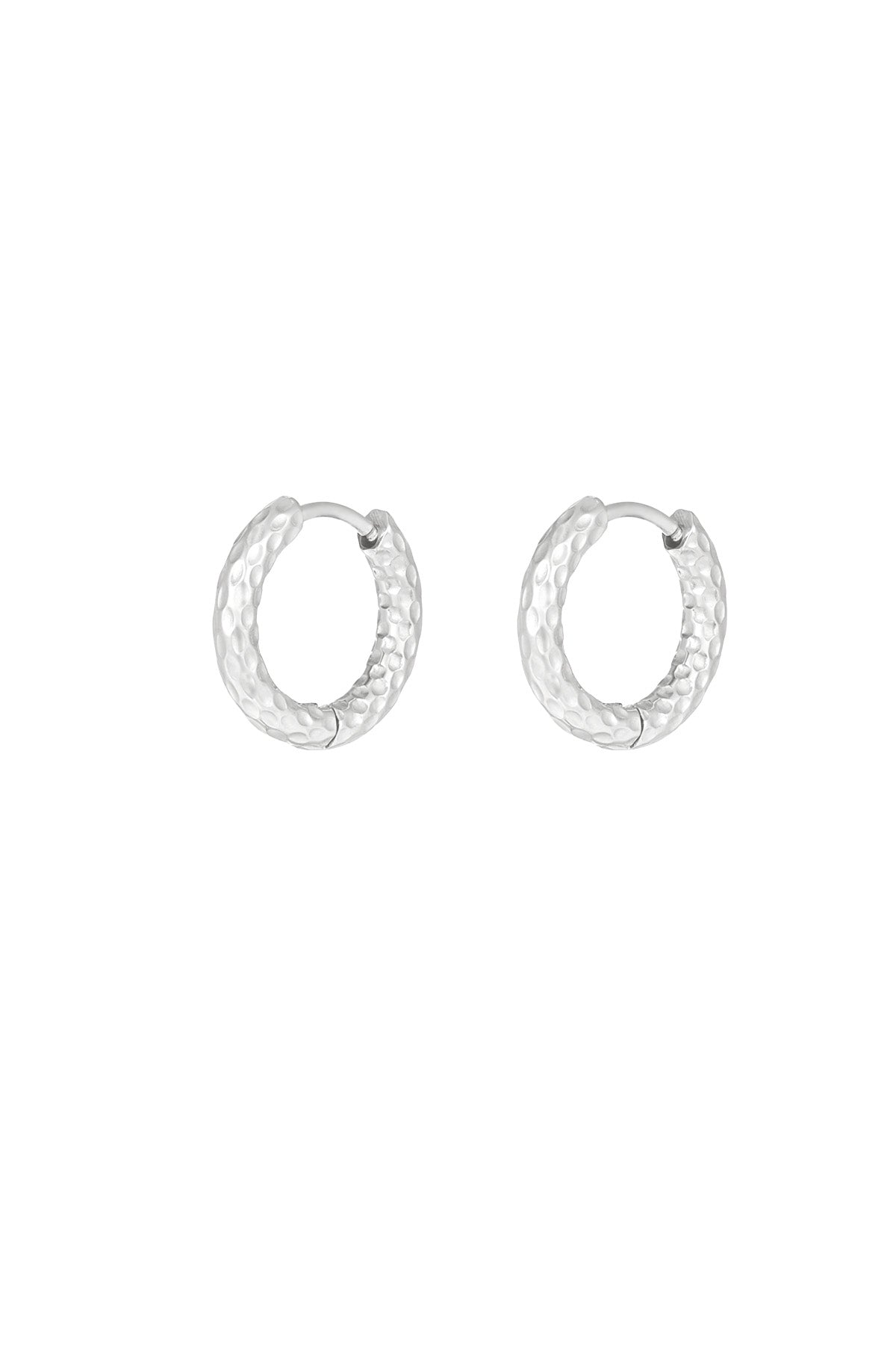 etched detail earrings