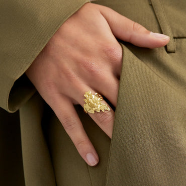 abstract texture ring