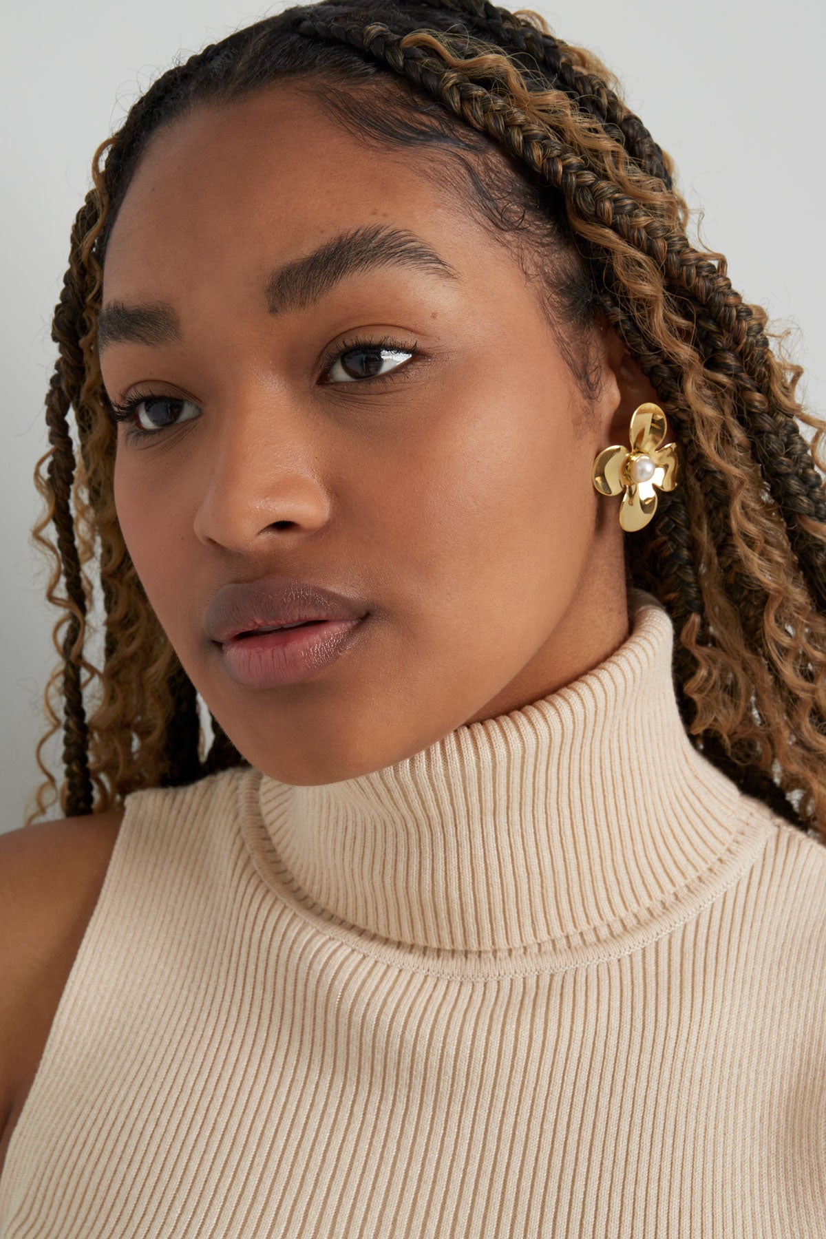 statement earrings floral pearl