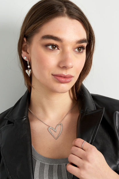 earring with pearl and heart pendant