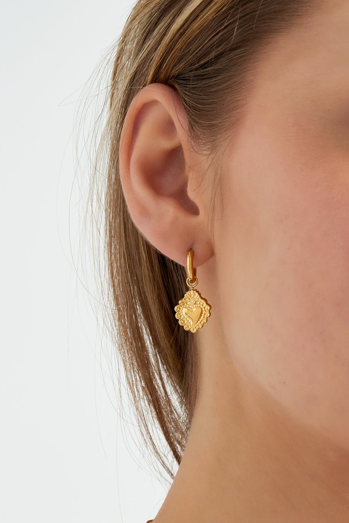 royal amour earrings