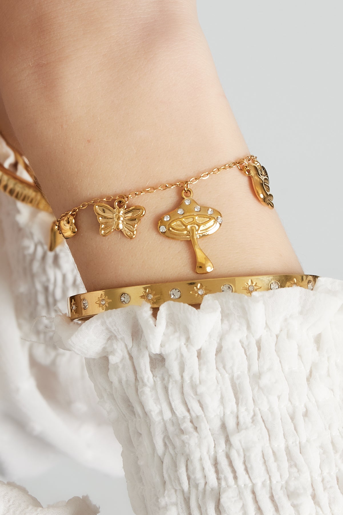 charm bracelet wild whispers