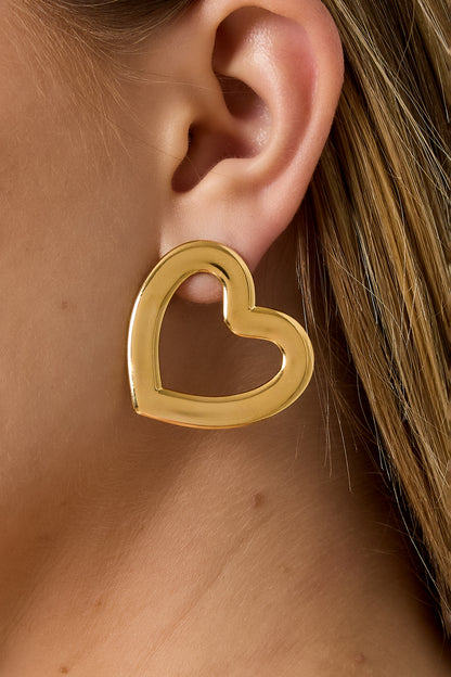 Must-have heart earrings