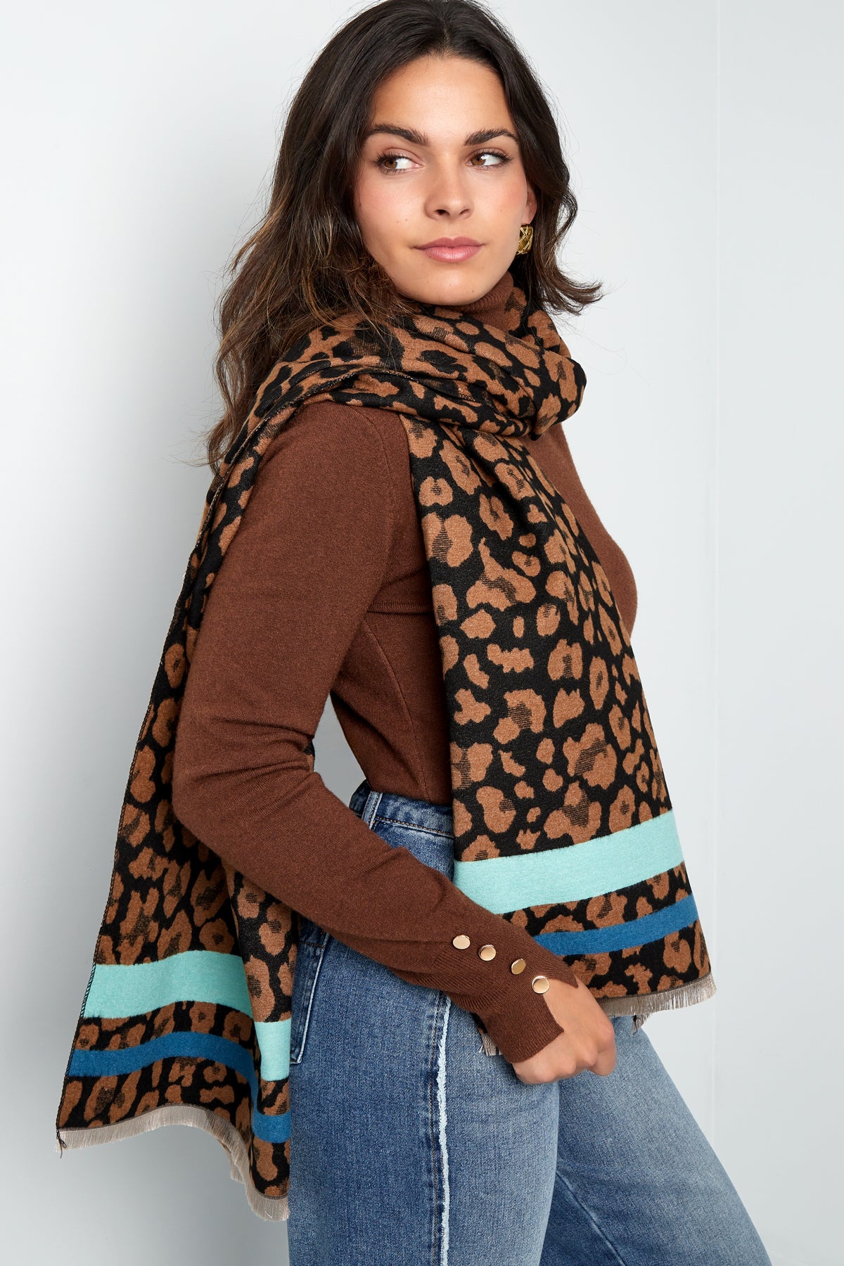 panther scarf with colored stripes