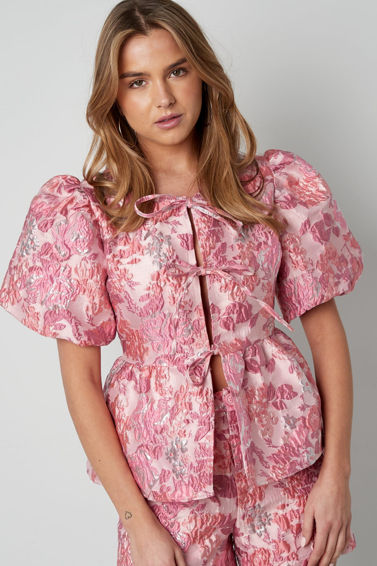 Woven Polyester Fiber Women's Short Sleeve Top Elegant Floral Print