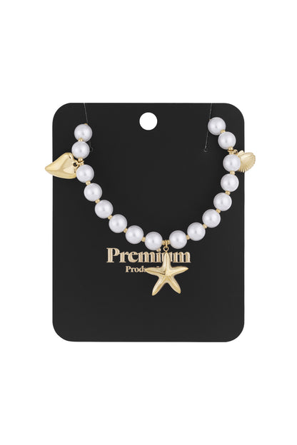 pearl necklace sea day