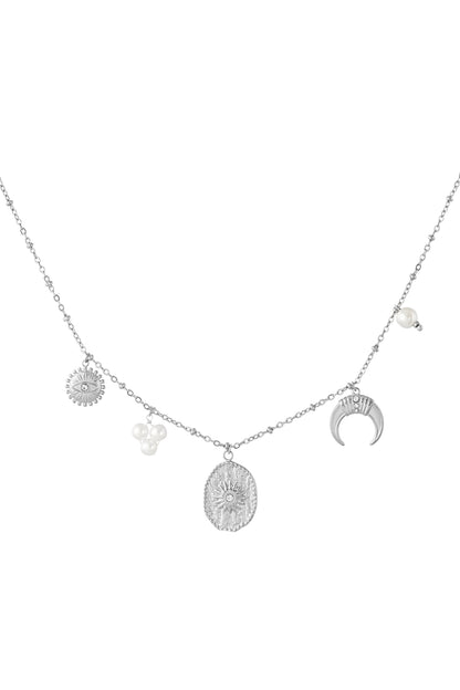 moony necklace