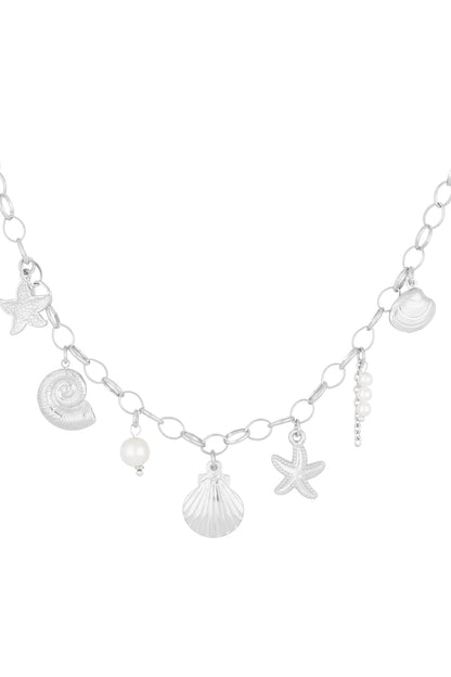 shell necklace