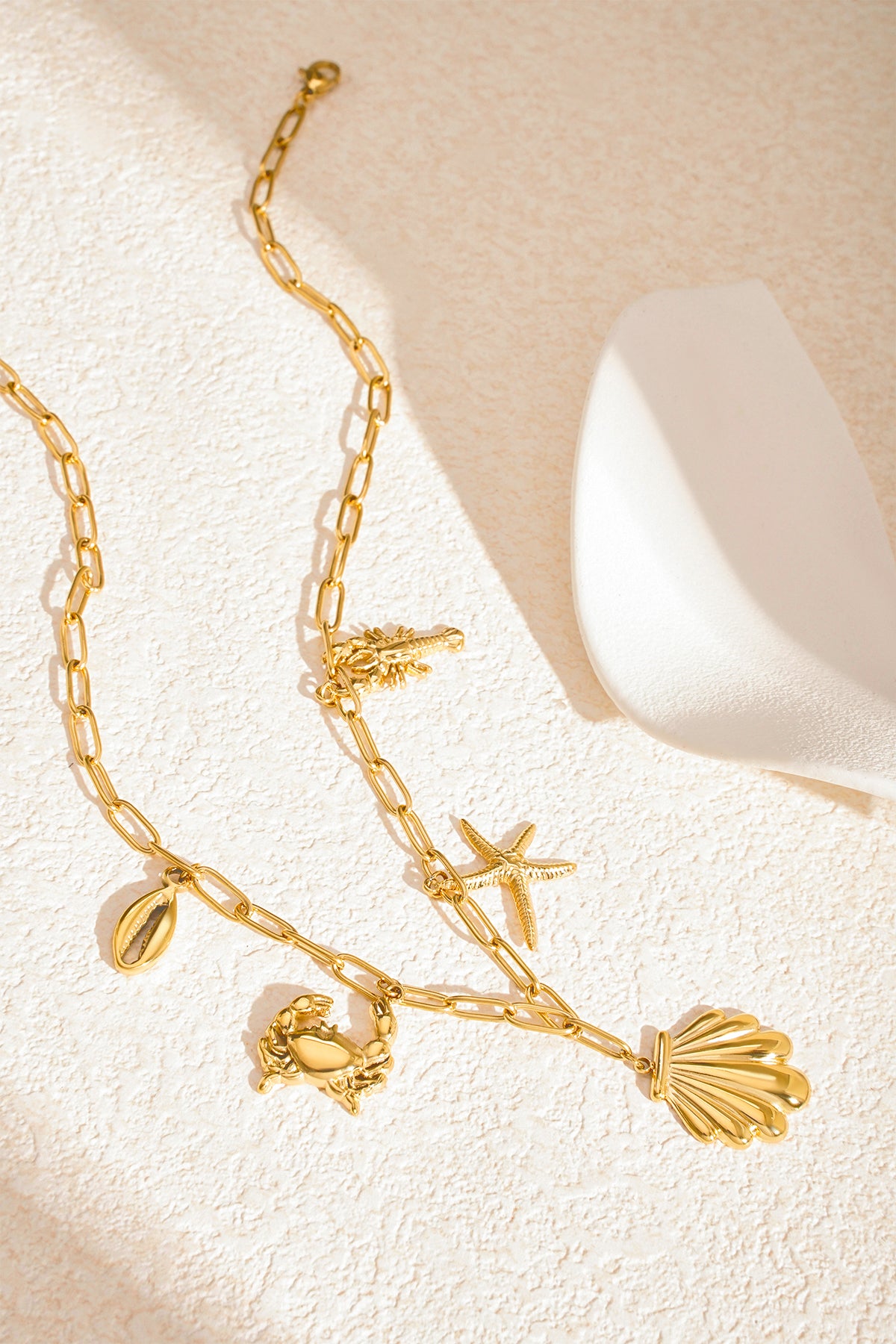 beachy necklace