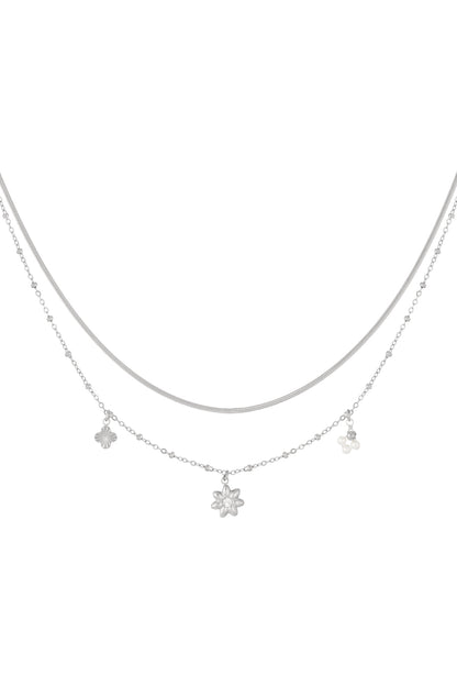 star necklace