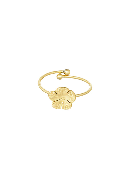 ring with cute flower