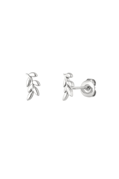 ear studs leaves
