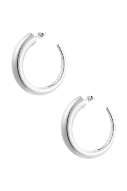 earrings round matte
