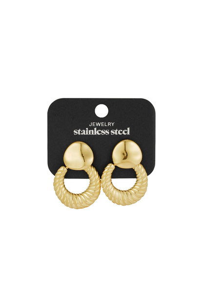 chic elegant earrings