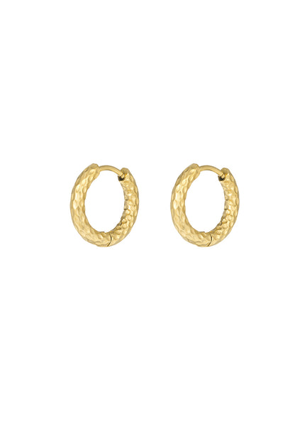 etched detail earrings
