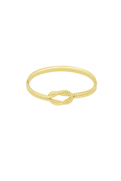 bracelet with knot