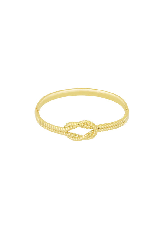 bracelet with knot