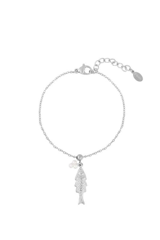 fishy bracelet