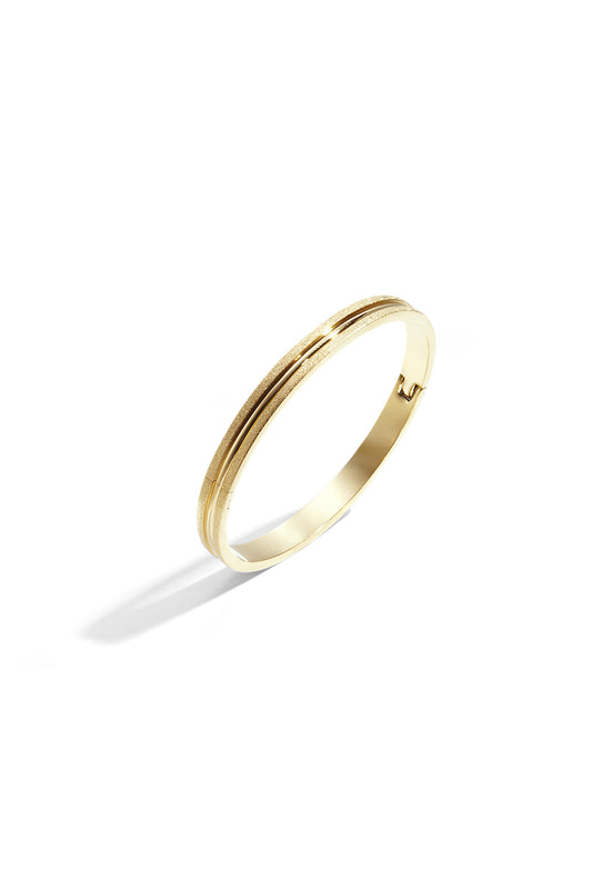 Textured bangle bracelet