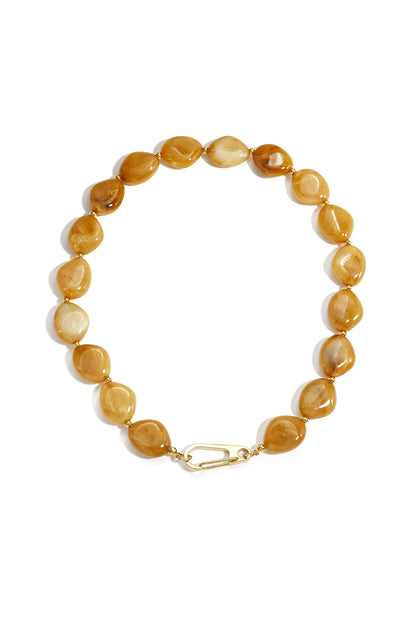 Bead necklace with front closure design