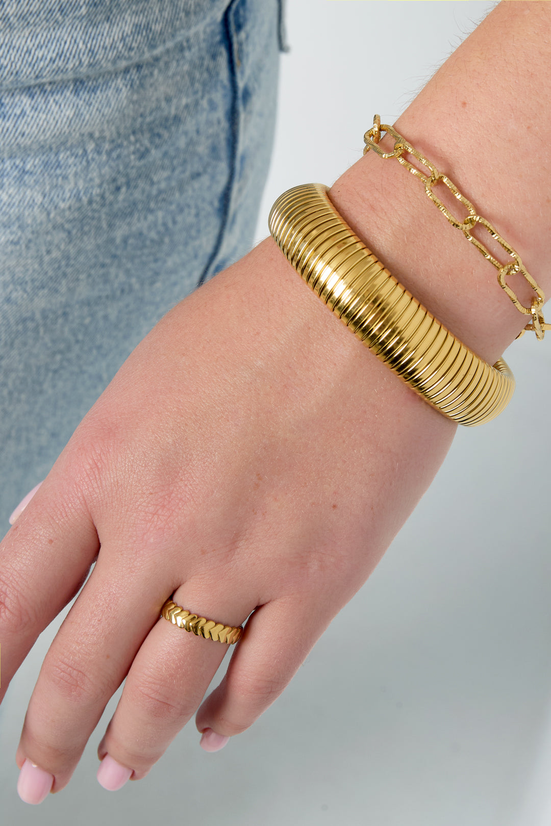 Bold and Trendy bracelet stretch 15 mm