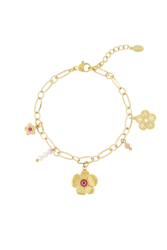 Flower charm bracelet